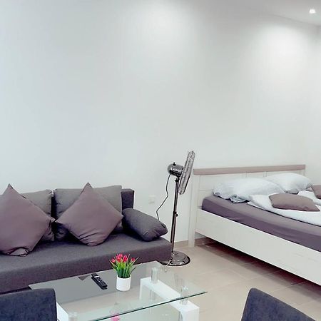 וינה Queen Apartment 4P Wl מראה חיצוני תמונה