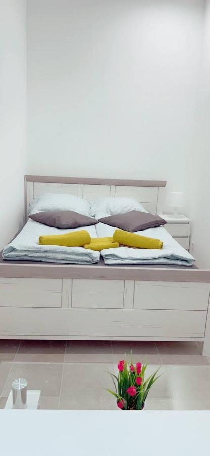 וינה Queen Apartment 4P Wl מראה חיצוני תמונה
