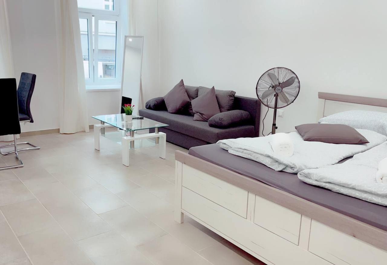 וינה Queen Apartment 4P Wl מראה חיצוני תמונה